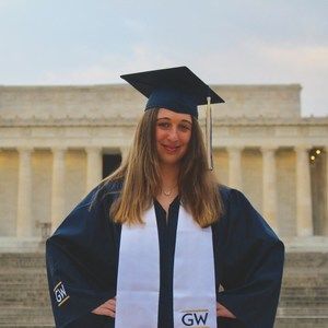 Meet your Posher, Lola